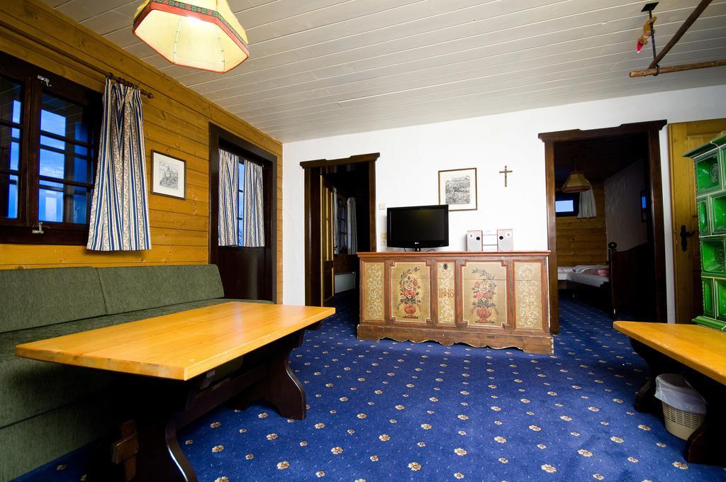 Alpenhaeuser Marcius Sonnenalpe Nassfeld Chambre photo
